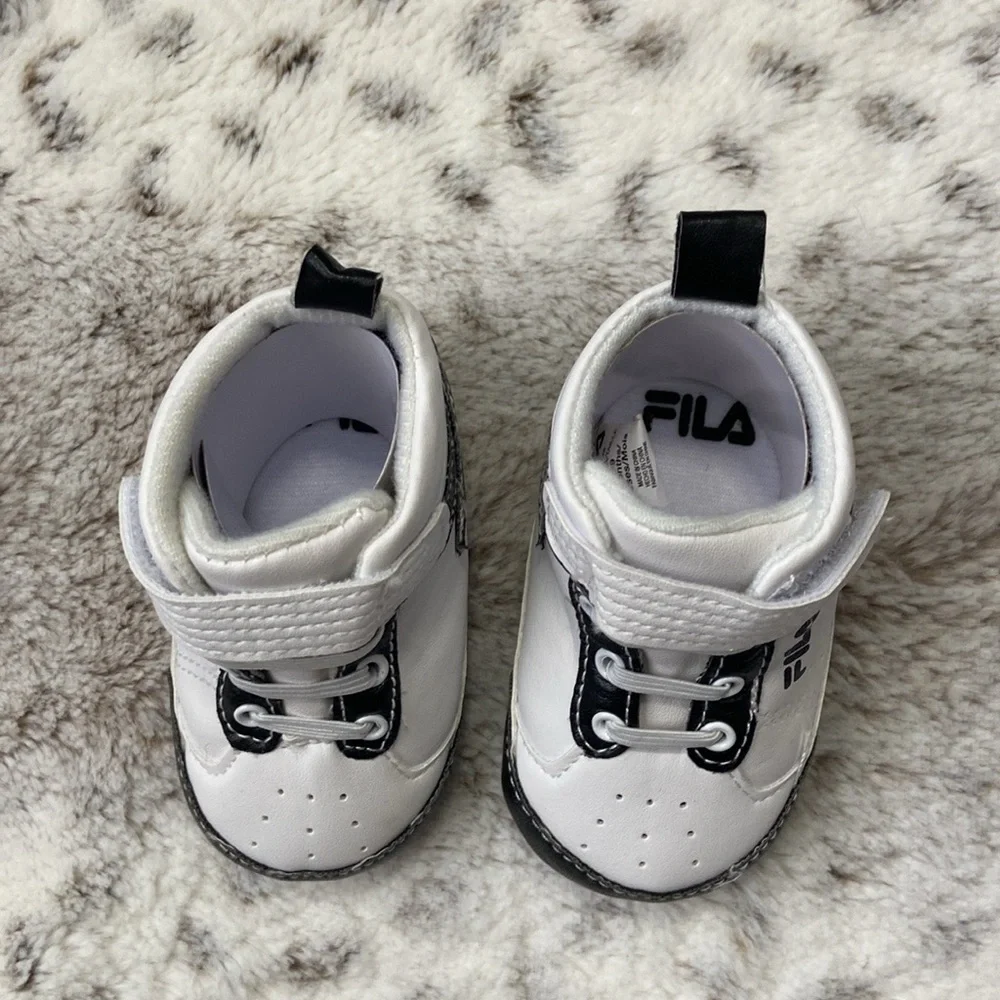 FILA high tops baby boys shoes 6-9 months sporty sneakers activewear streetwear